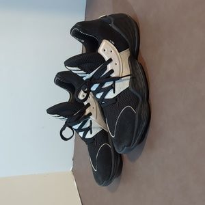 Adidas James Harden 186 Street Hassayampa Vol 4 Athletic Shoes Mens 10